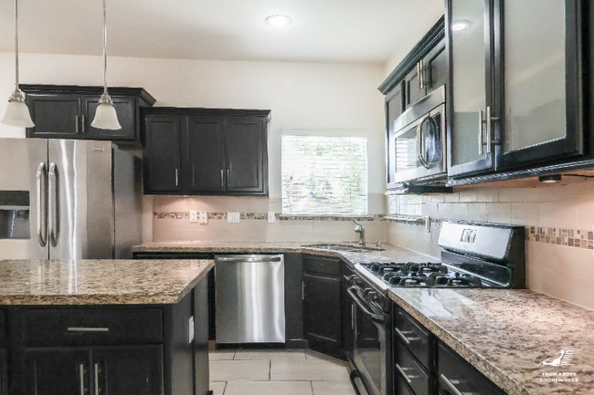 Building Photo - 3204 Merry Mdw