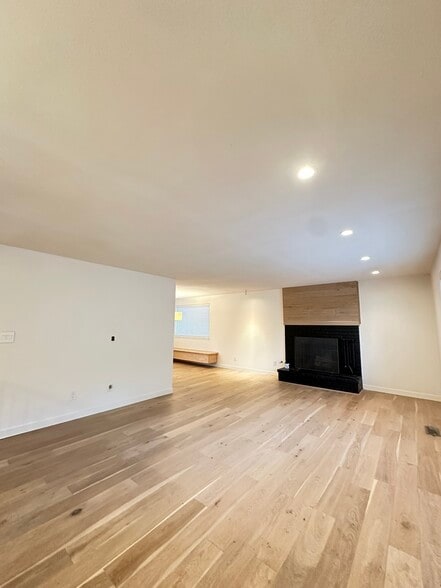 Building Photo - 15030 SW 150th Ct