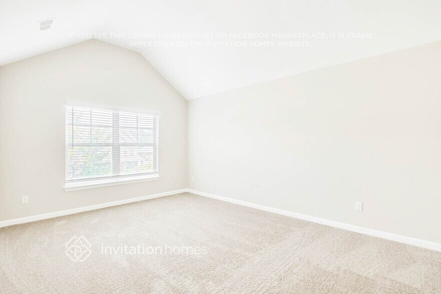 Building Photo - 4058 Dinmont Chase