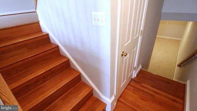 Building Photo - 7228 Fair Oak Dr