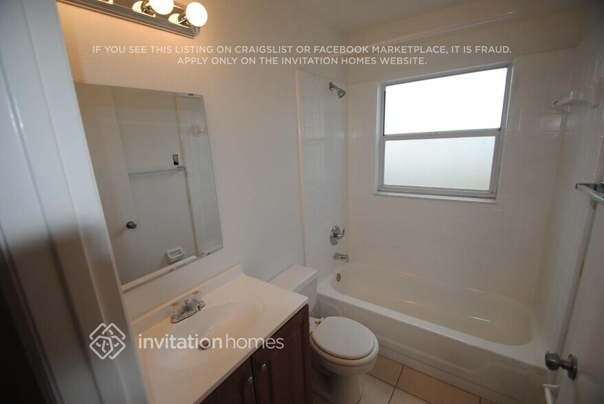 Building Photo - 7815 Sagebrush Pl