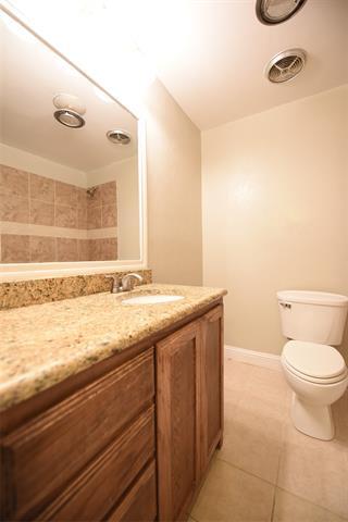 Building Photo - 730 Greenhaven Dr
