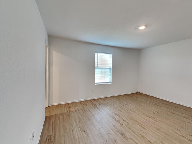 Building Photo - 18823 Charter Elm Dr