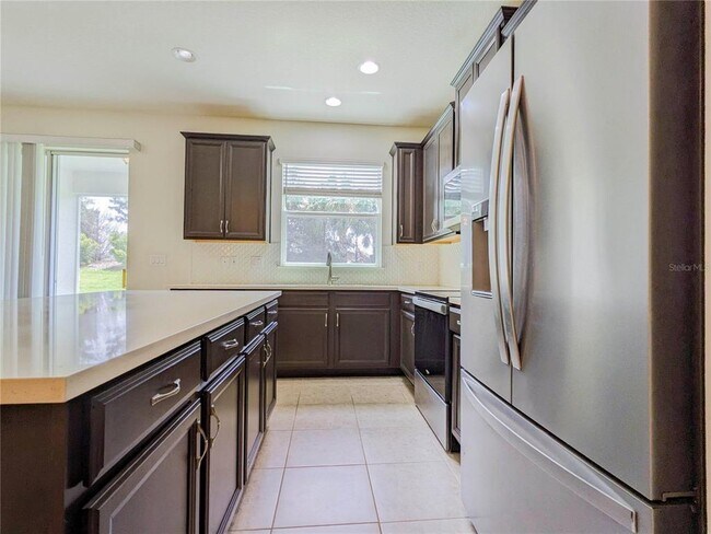 Building Photo - 11670 Rolling Green Dr