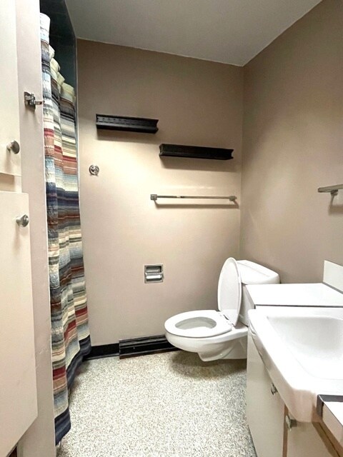 Bathroom - 1220 Fostoria Ave