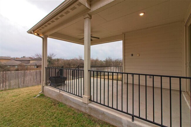 Building Photo - 324 Windom Way