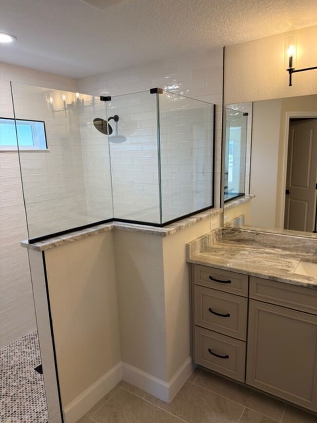 Building Photo - Brand new 4 bedroom home for rent