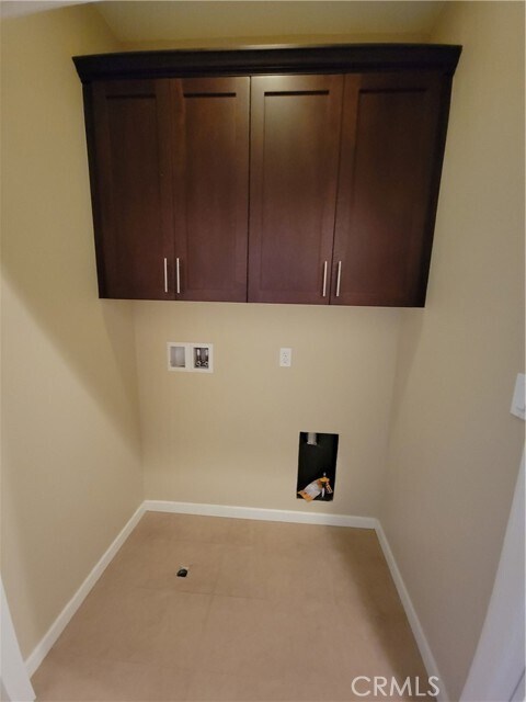 Building Photo - 1568 W Artesia Square