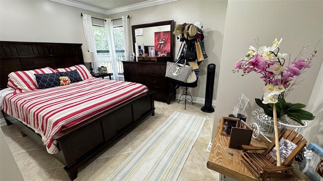 Building Photo - 4001 Carambola Cir N