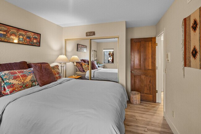 Building Photo - 55 Wild Horse Mesa Dr