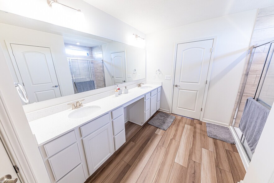 Building Photo - 6786 Sable Point Dr