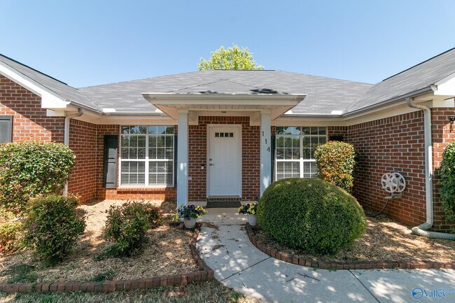 Building Photo - 114 Clover Ridge Dr