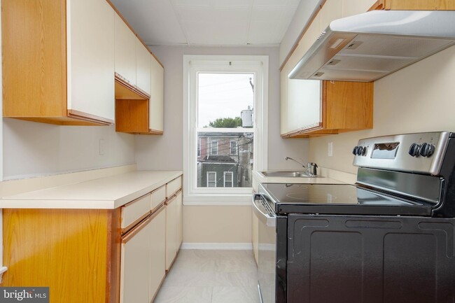 Building Photo - 2522 Madison Ave