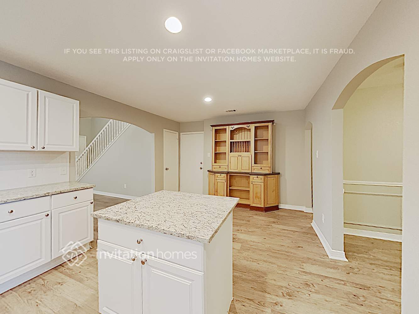 Building Photo - 8820 Chaps Ave