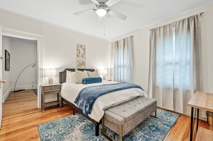 Building Photo - 9 Ivanhoe Rd