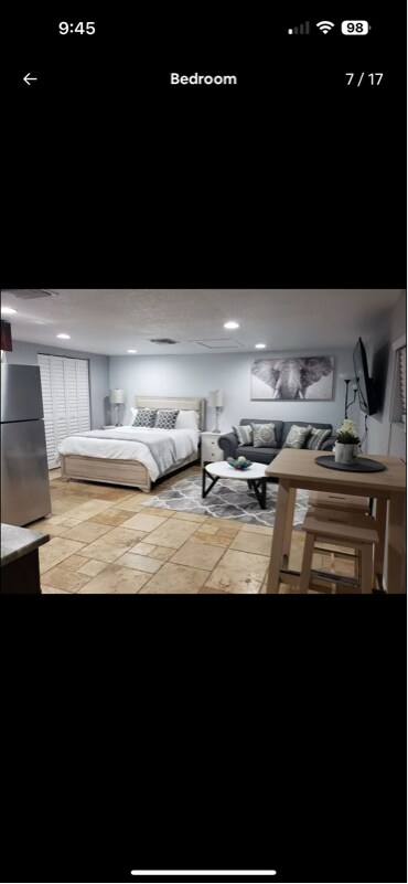 Building Photo - 13 brandonwood