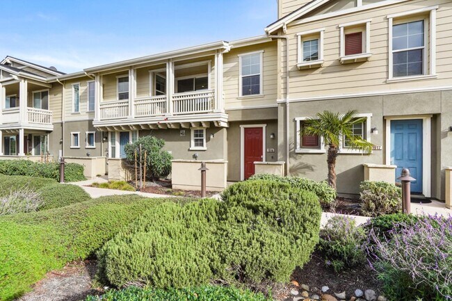 Building Photo - 643 Turnbuckle Dr