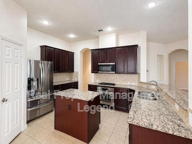 Building Photo - 304 Blythe Bridge Dr