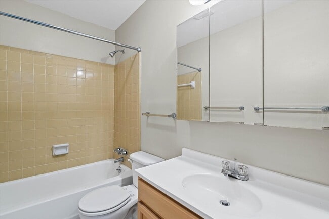 Building Photo - THE COMMONS AT SPRINGHILL