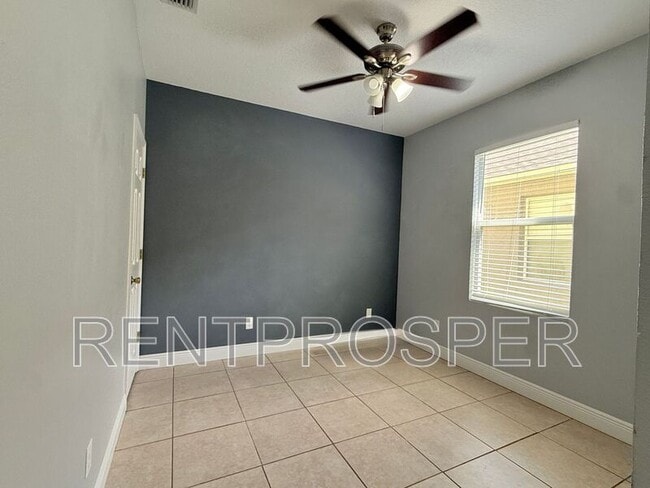 Building Photo - 4205 Canby Dr