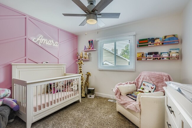 Building Photo - 53 Falcon Pl