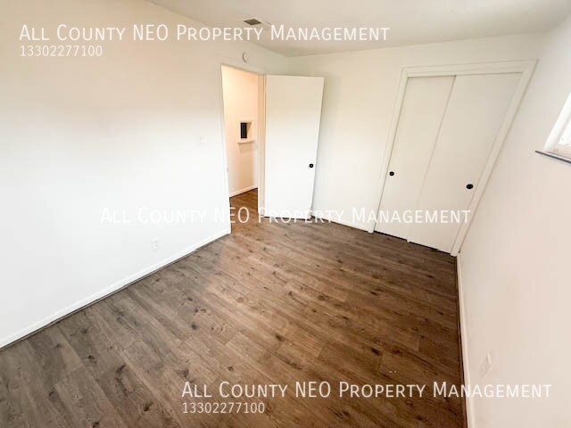 Building Photo - 1737 Portage Trail