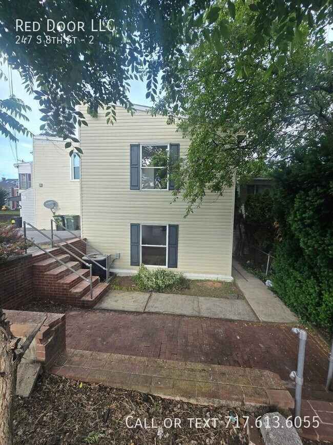 Building Photo - 247 S 8th St