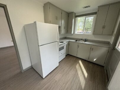 Building Photo - Charming 2 Bedroom Home in Seneca