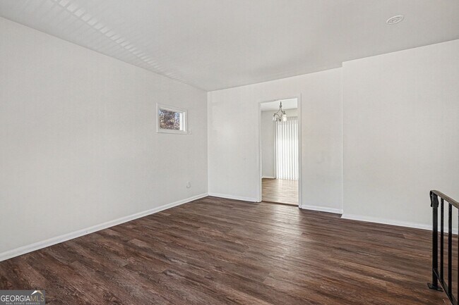 Building Photo - 2505 Shiloh Dr