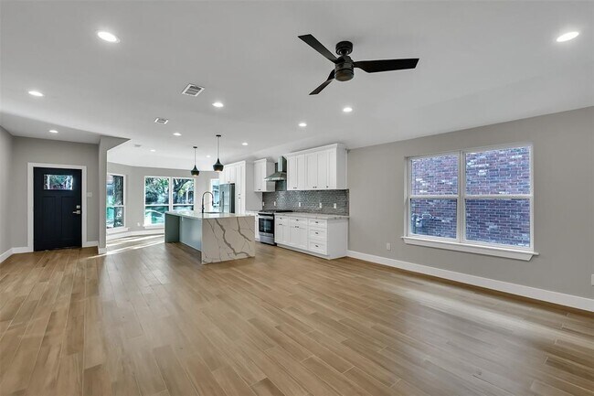 Building Photo - 1339 Coppercrest Dr