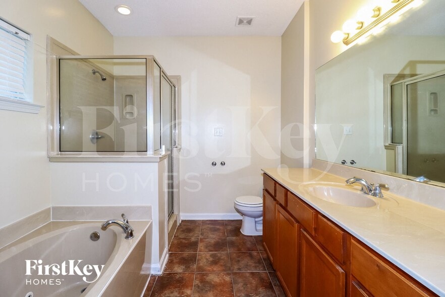 Building Photo - 10223 Macon Rd