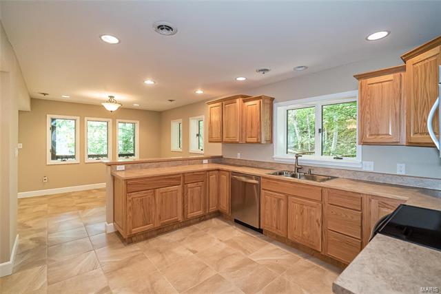 Building Photo - 817 Gray Friar Dr