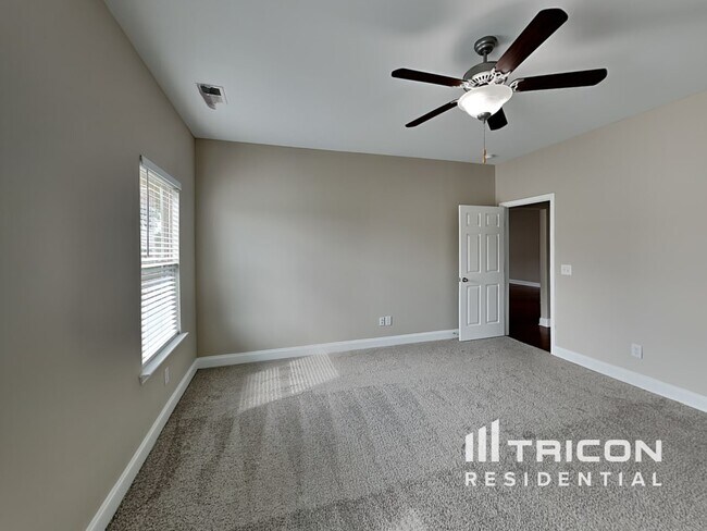 Building Photo - 287 Telavera Dr