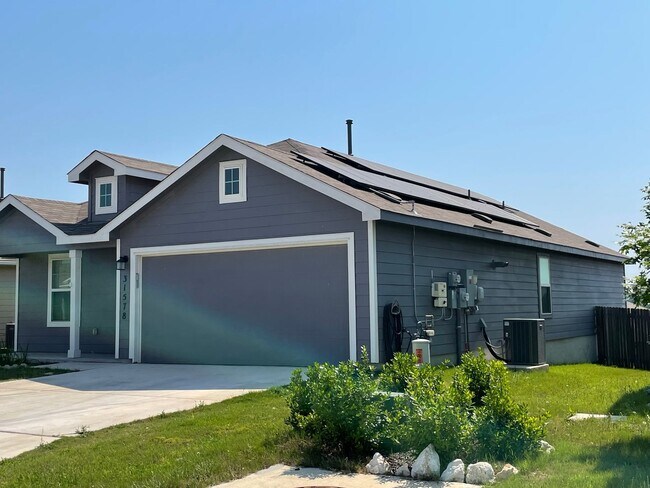 Building Photo - AVAILABLE IN BULVERDE!  In Hidden Trails S...