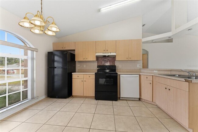 Building Photo - 114 Herring Ln