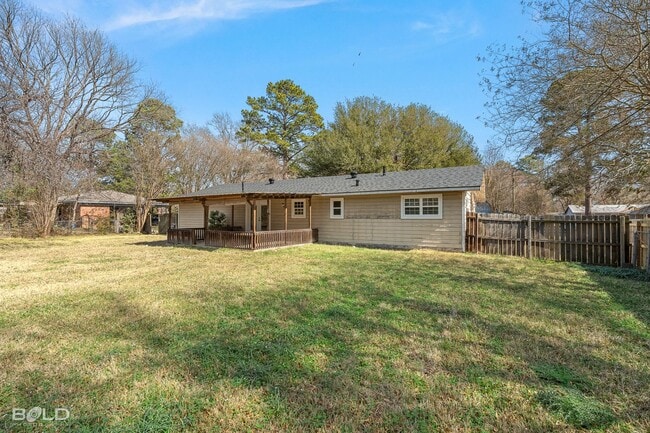 Building Photo - 7062 Winburn Dr