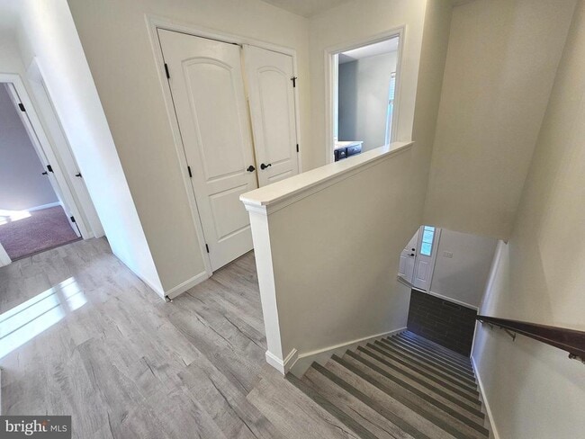 Building Photo - 269 S Marshview Terrace