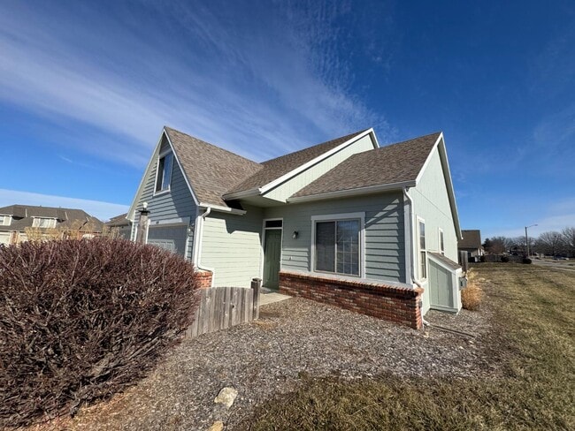 Building Photo - 410 Trent Ct