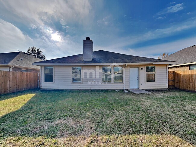 Building Photo - 213 Rawhide St