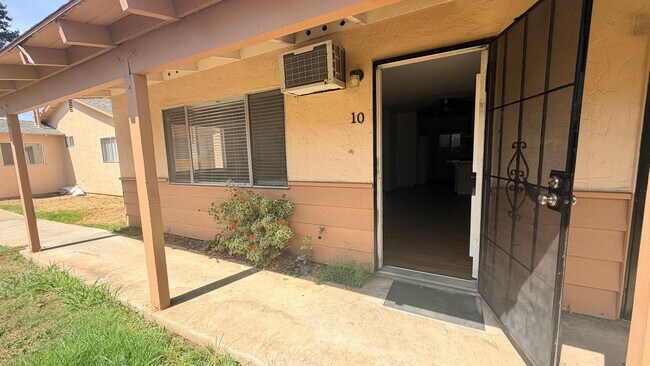 Building Photo - 974 Merritt Dr