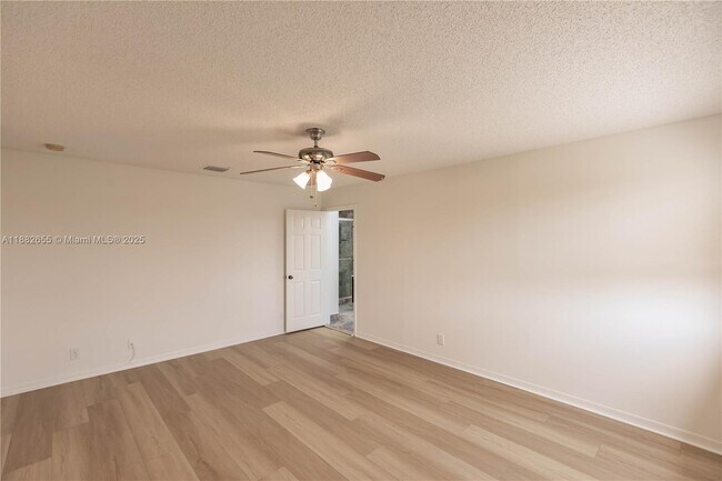 Building Photo - 1326 Majesty Terrace