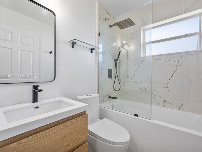 Building Photo - 340 NW 45th St