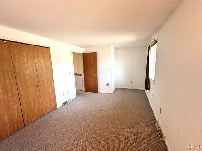 Building Photo - 1336 Westcott St