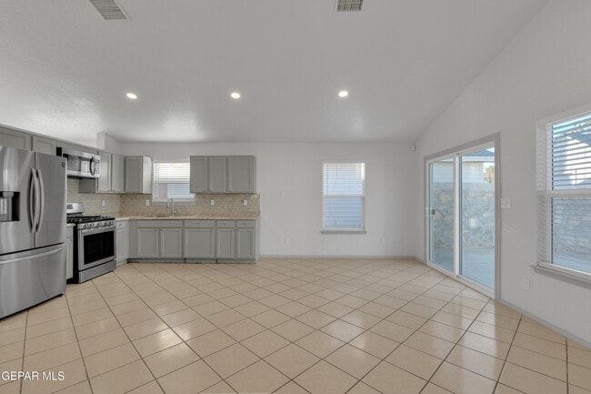 Building Photo - 12077 Castle Keep Cir