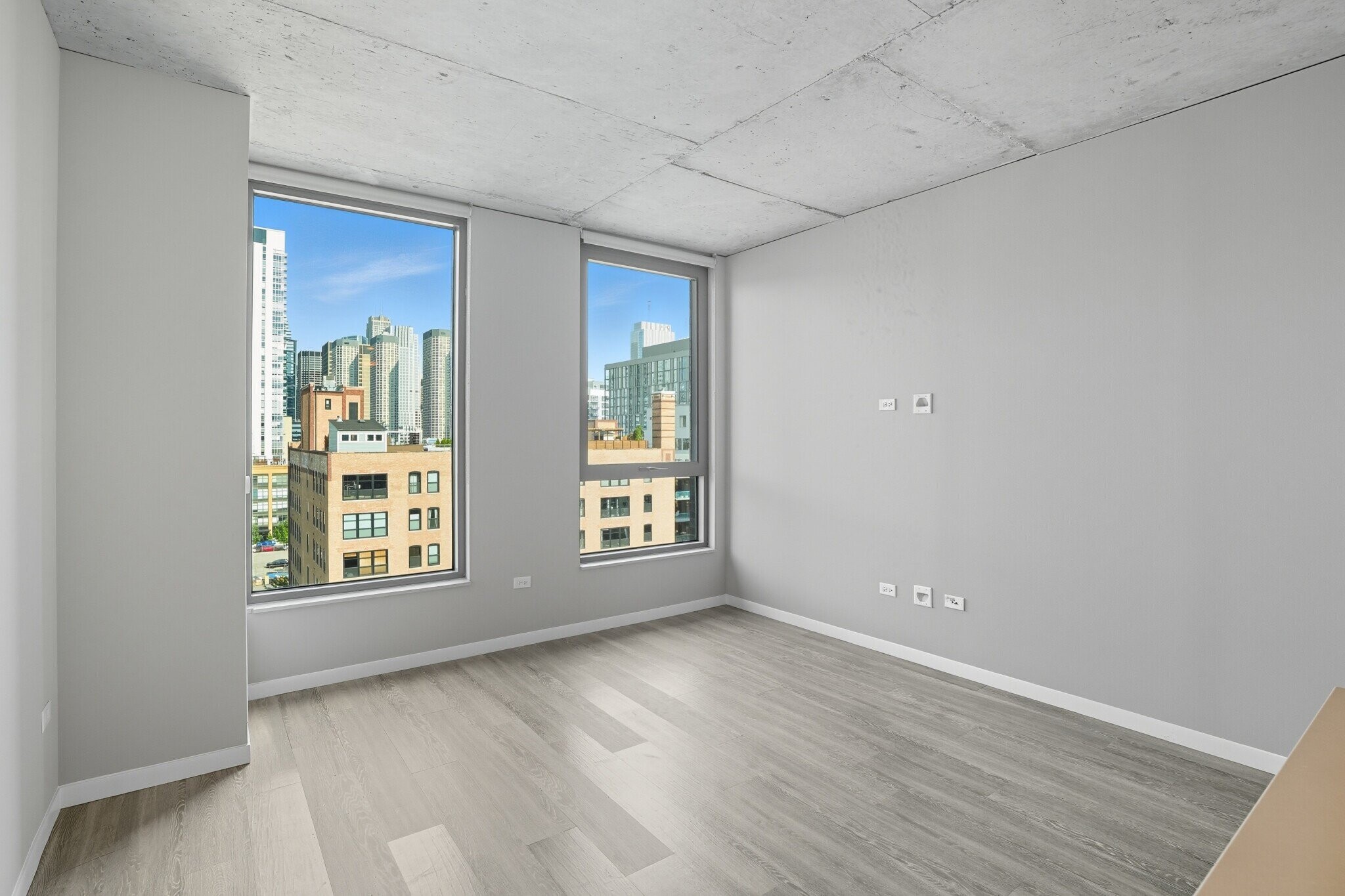 Building Photo - 967 W Washington Blvd