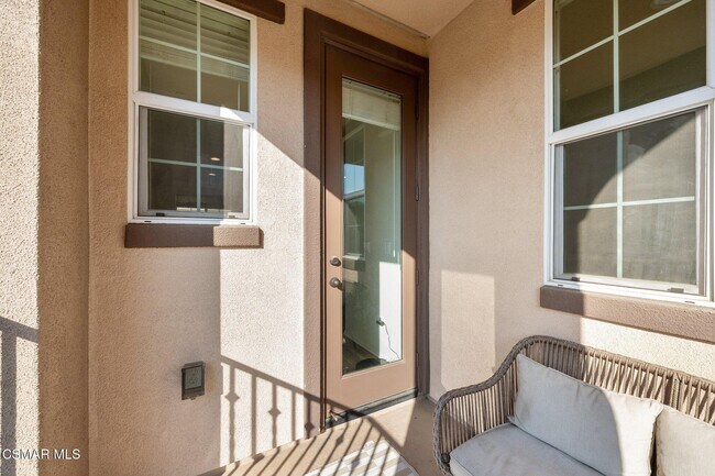 Building Photo - 425 Stratus Ln