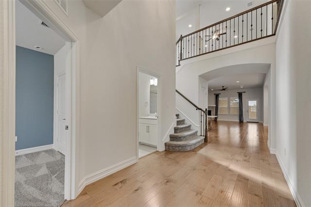 Building Photo - 5200 Amphora Ave