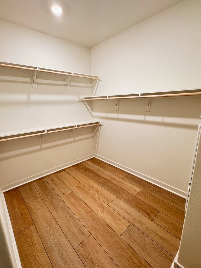 Building Photo - 303 Capistrano Dr