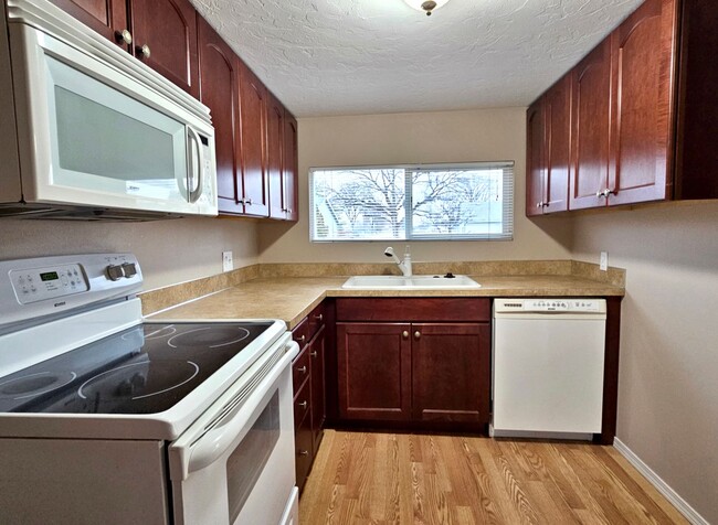 Building Photo - Cozy 3-Bedroom in Central Richland