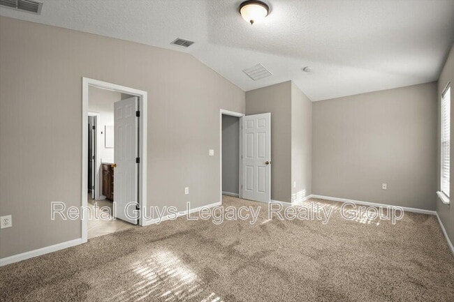 Building Photo - 13354 Solar Dr
